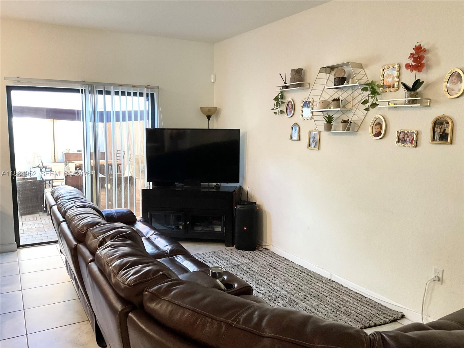 COCO PALM ESTATES - Residential