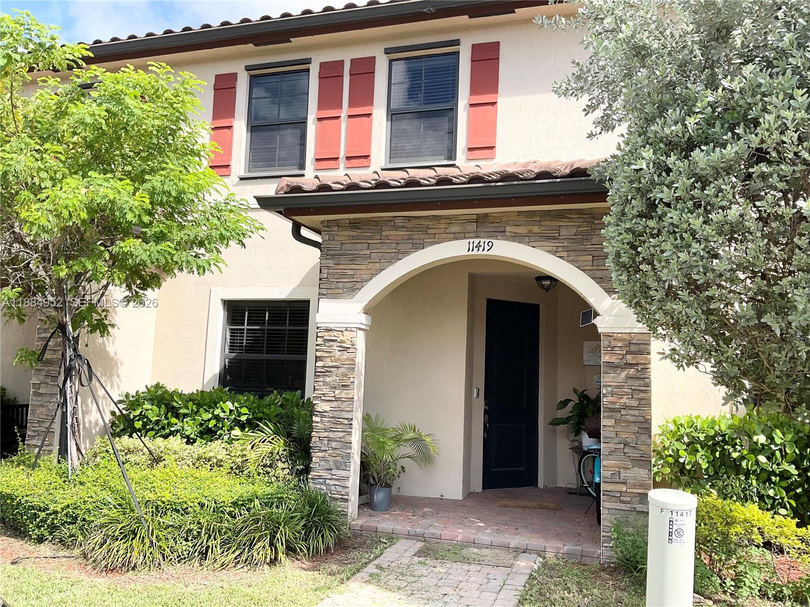 COCO PALM ESTATES - Residential