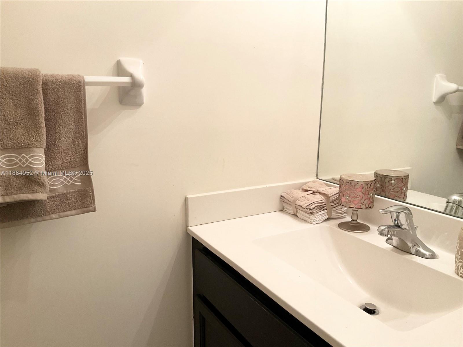 COCO PALM ESTATES - Residential