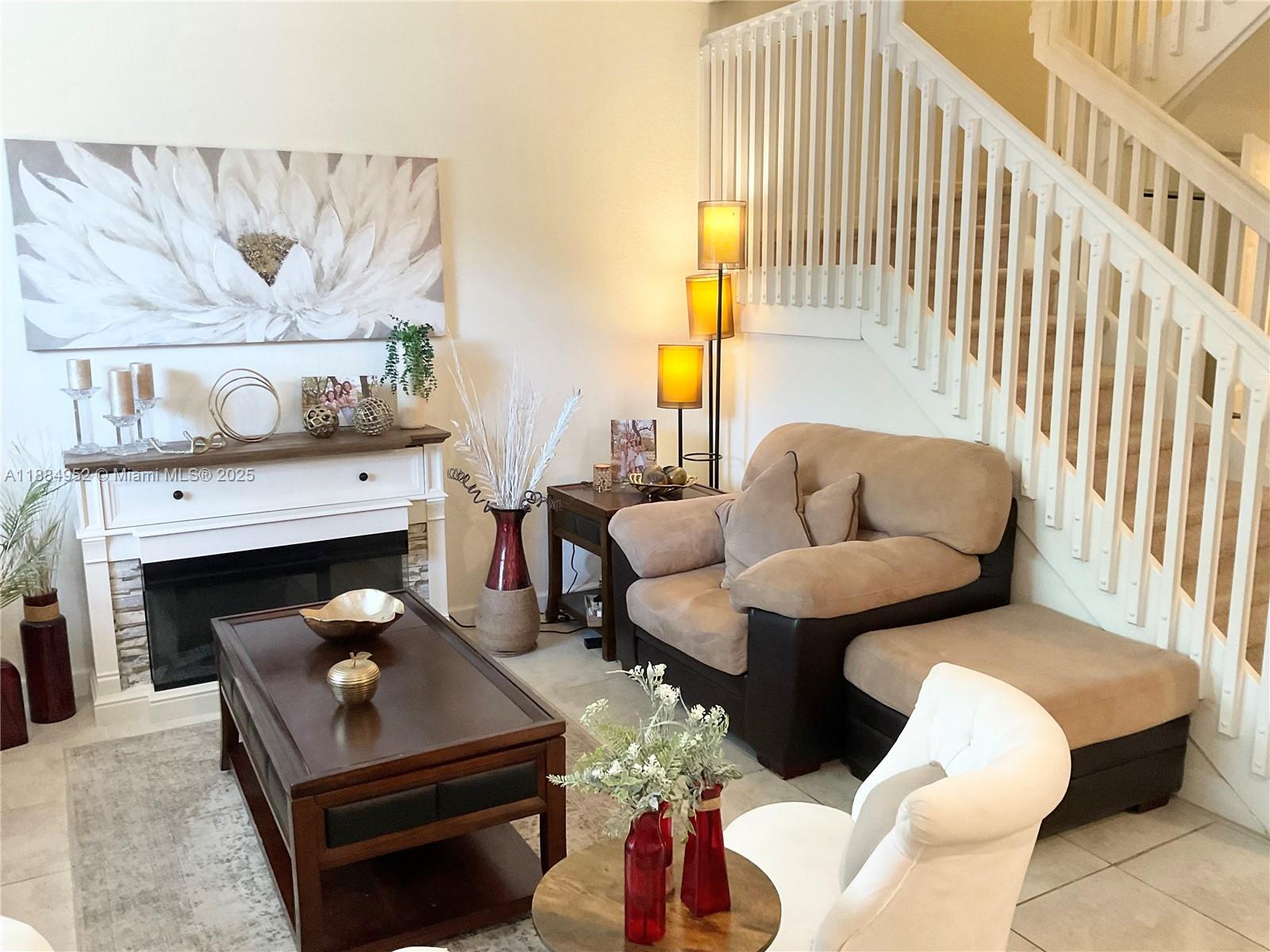 COCO PALM ESTATES - Residential