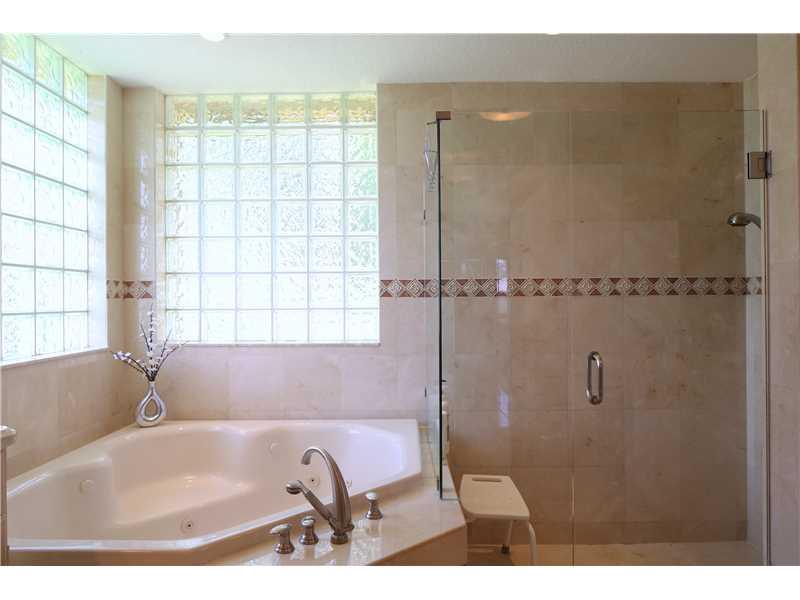 STONERIDGE LAKE ESTATES P - Residential