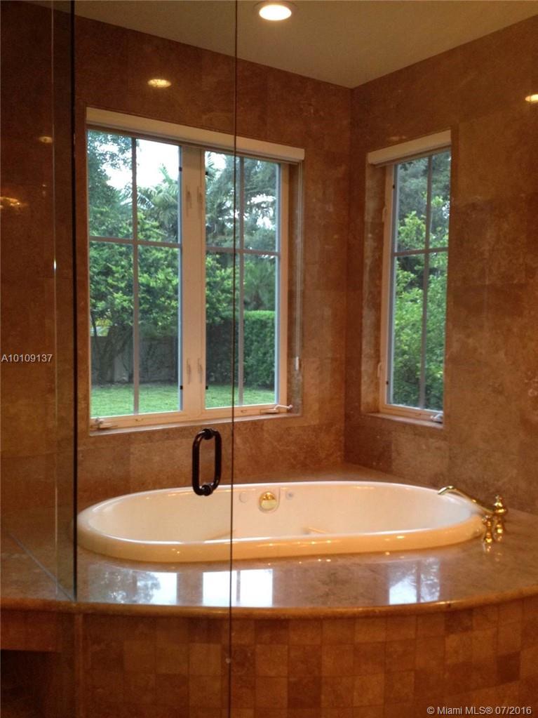 Town & Ranch Estates - Residential Lease