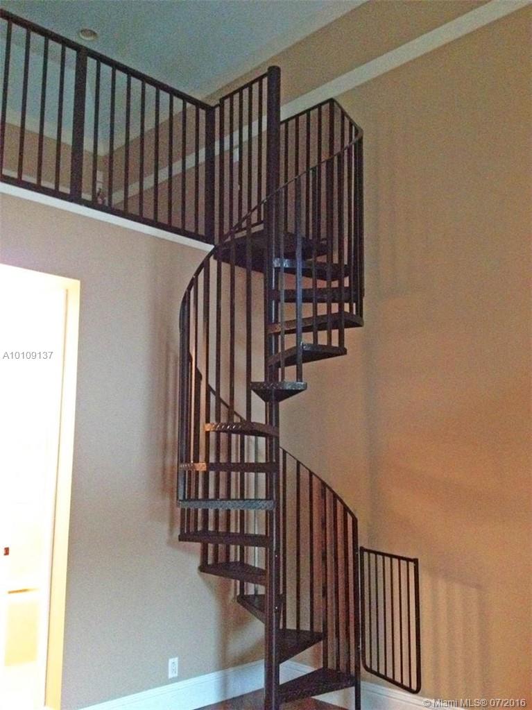 Town & Ranch Estates - Residential Lease