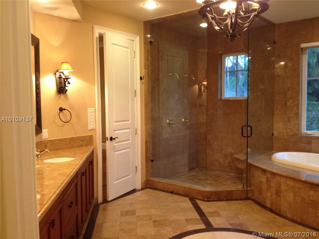 Town & Ranch Estates - Residential Lease