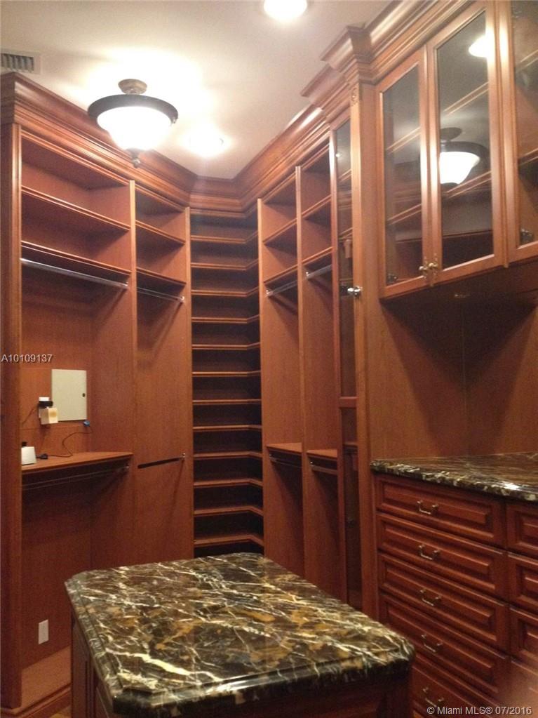 Town & Ranch Estates - Residential Lease