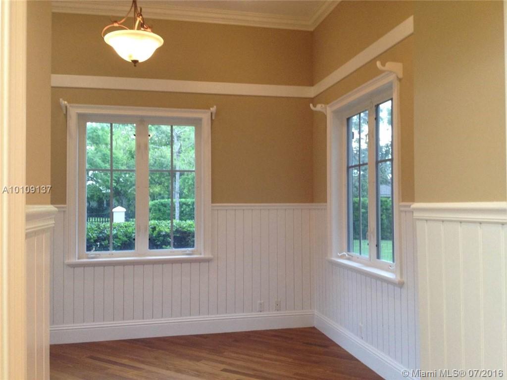 Town & Ranch Estates - Residential Lease