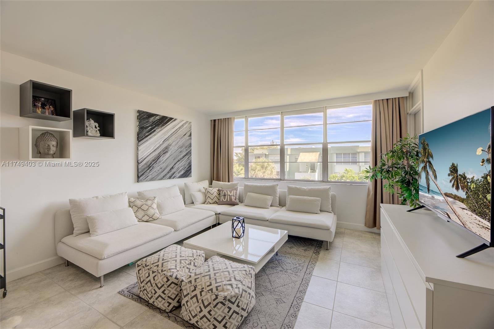 Property for Sale at 2751 Taft St 405, Hollywood, Broward County, Florida - Bedrooms: 1 
Bathrooms: 1  - $176,000