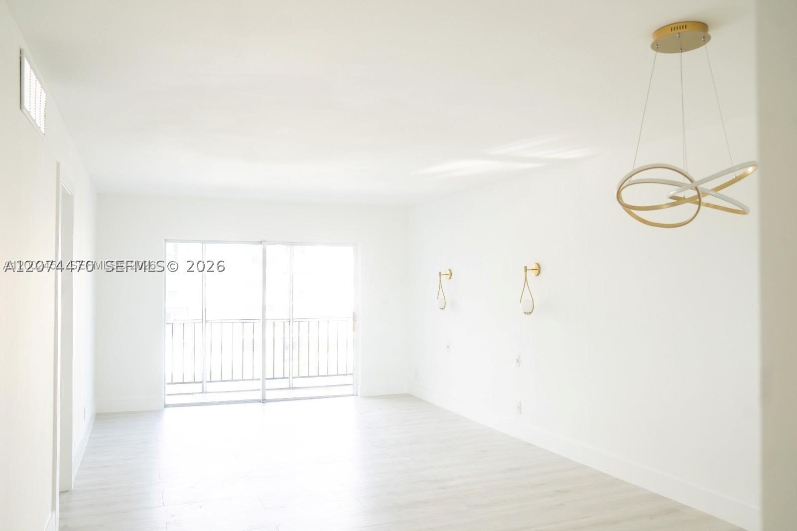 220 SW 9th Ave 306, Hallandale Beach FL 33009