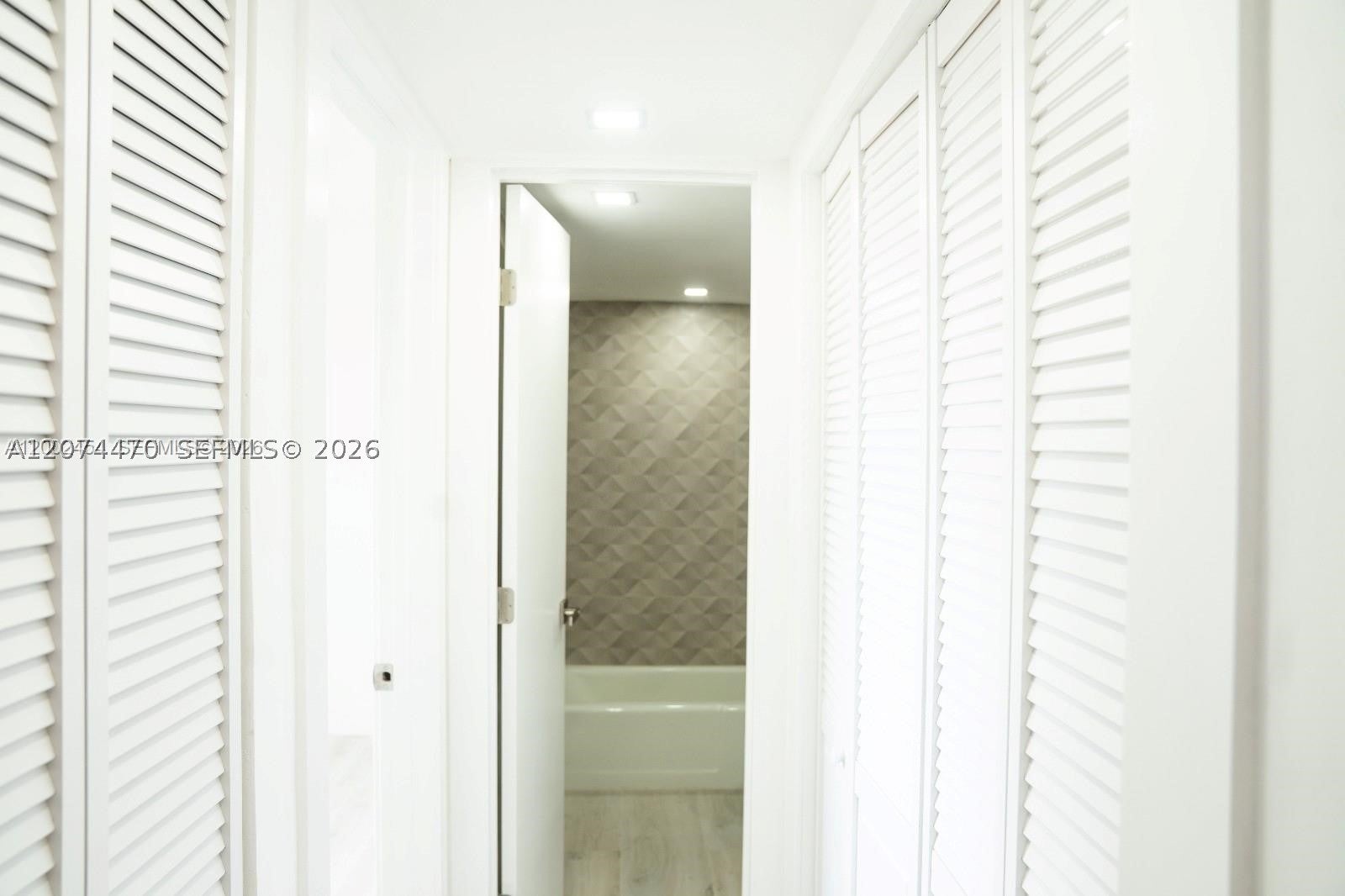 220 SW 9th Ave 306