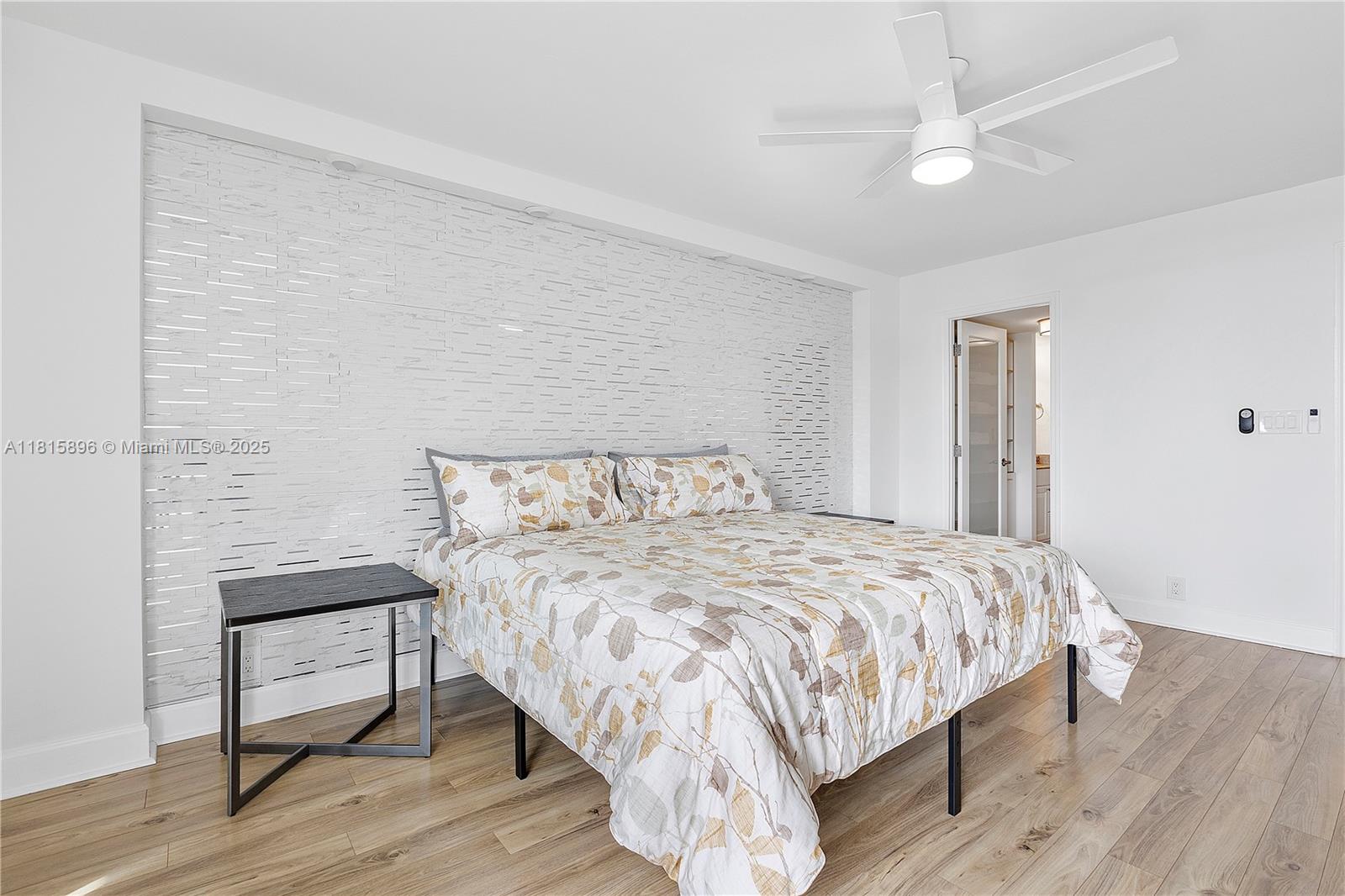 VANDERBILT TOWERS - Residential