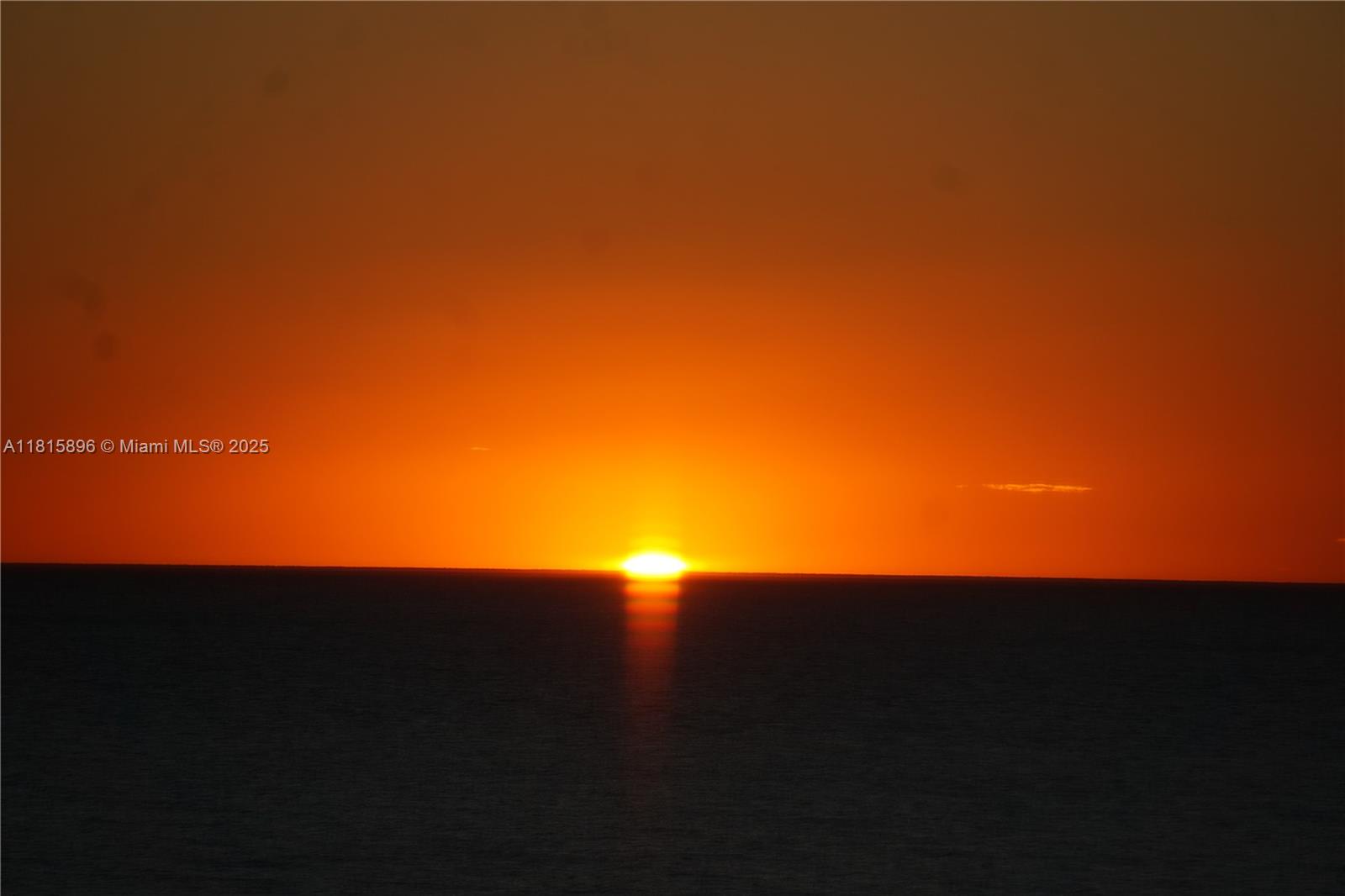 VANDERBILT TOWERS - Residential