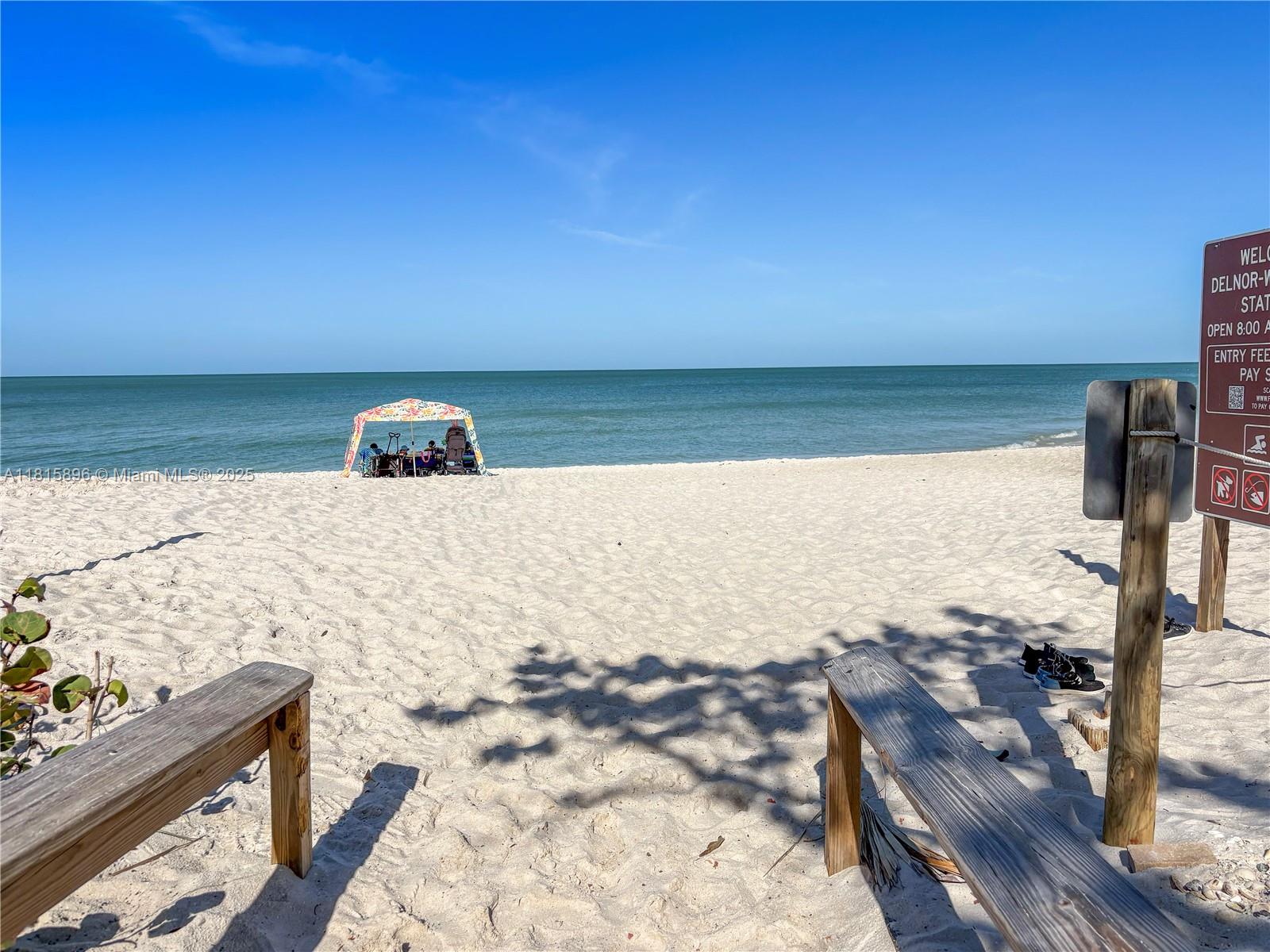 VANDERBILT TOWERS - Residential