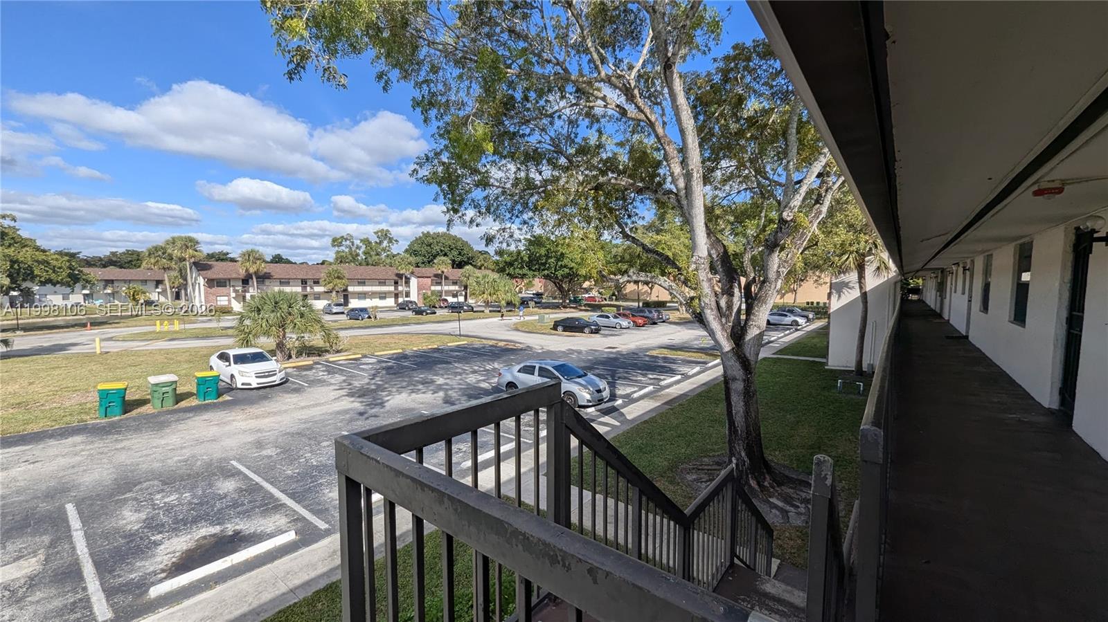 SHAKER WOODS VILLAGE - Residential Lease