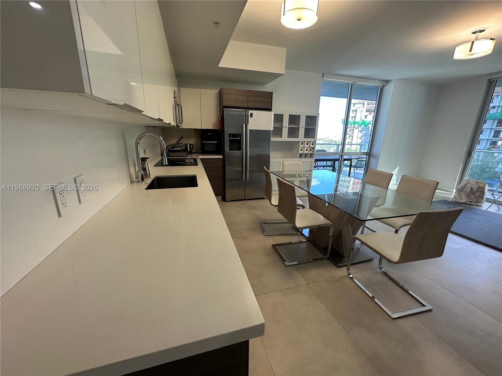 1010 SW 2nd Ave 1208