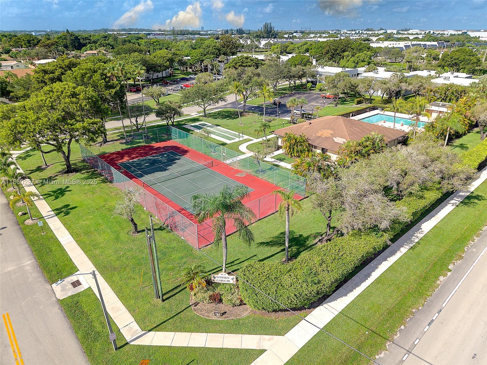 TAMARAC GARDENS CONDOMINI - Residential