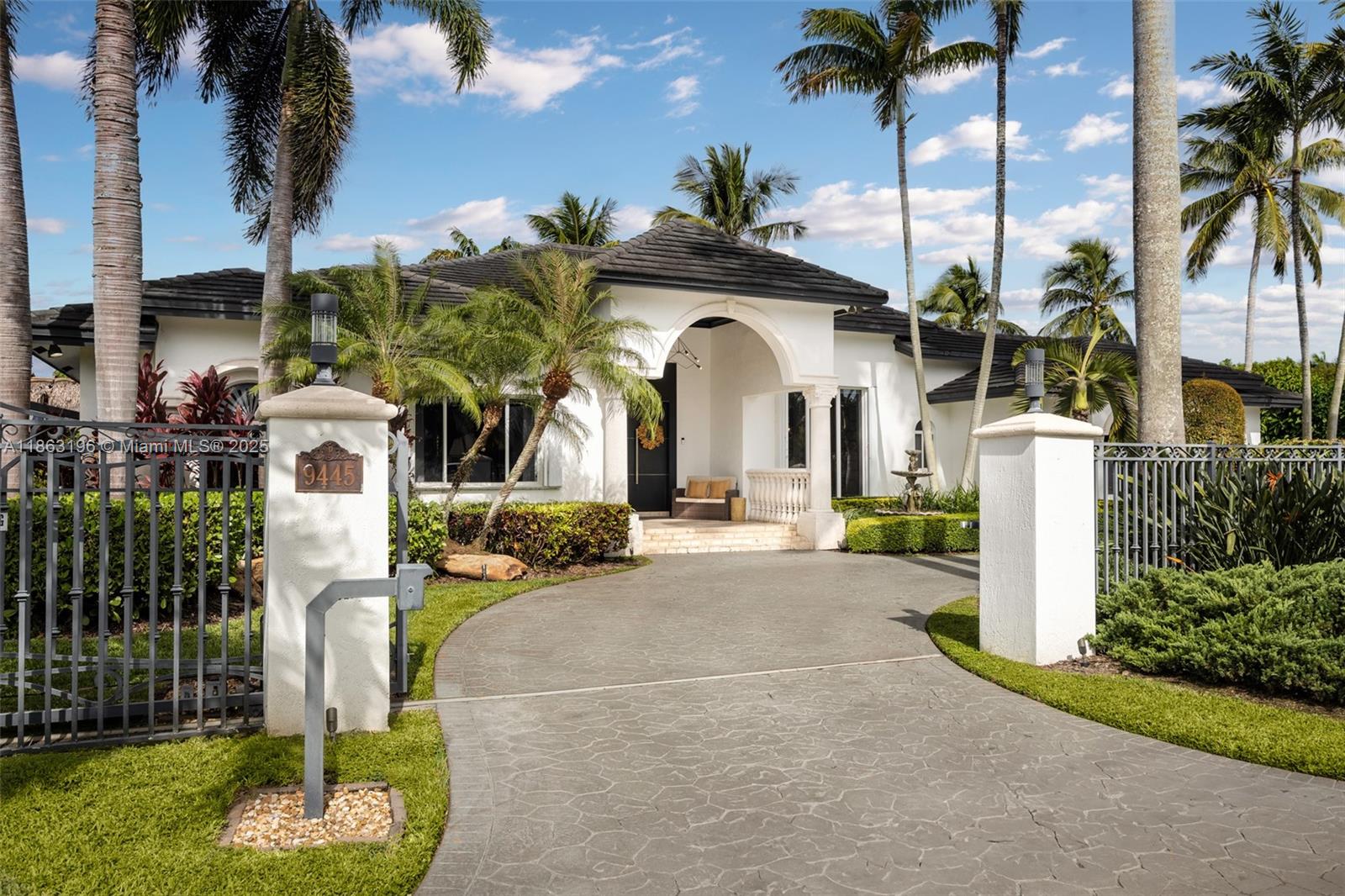 GORDON ESTATES - Residential