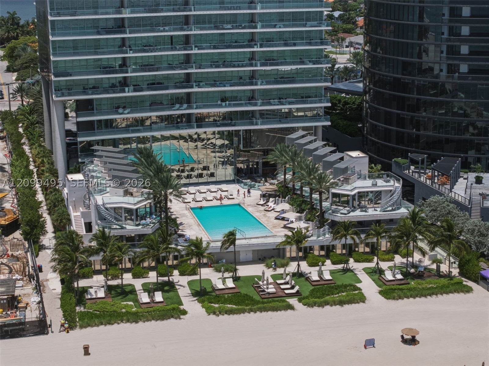 18501 Collins Ave 1404