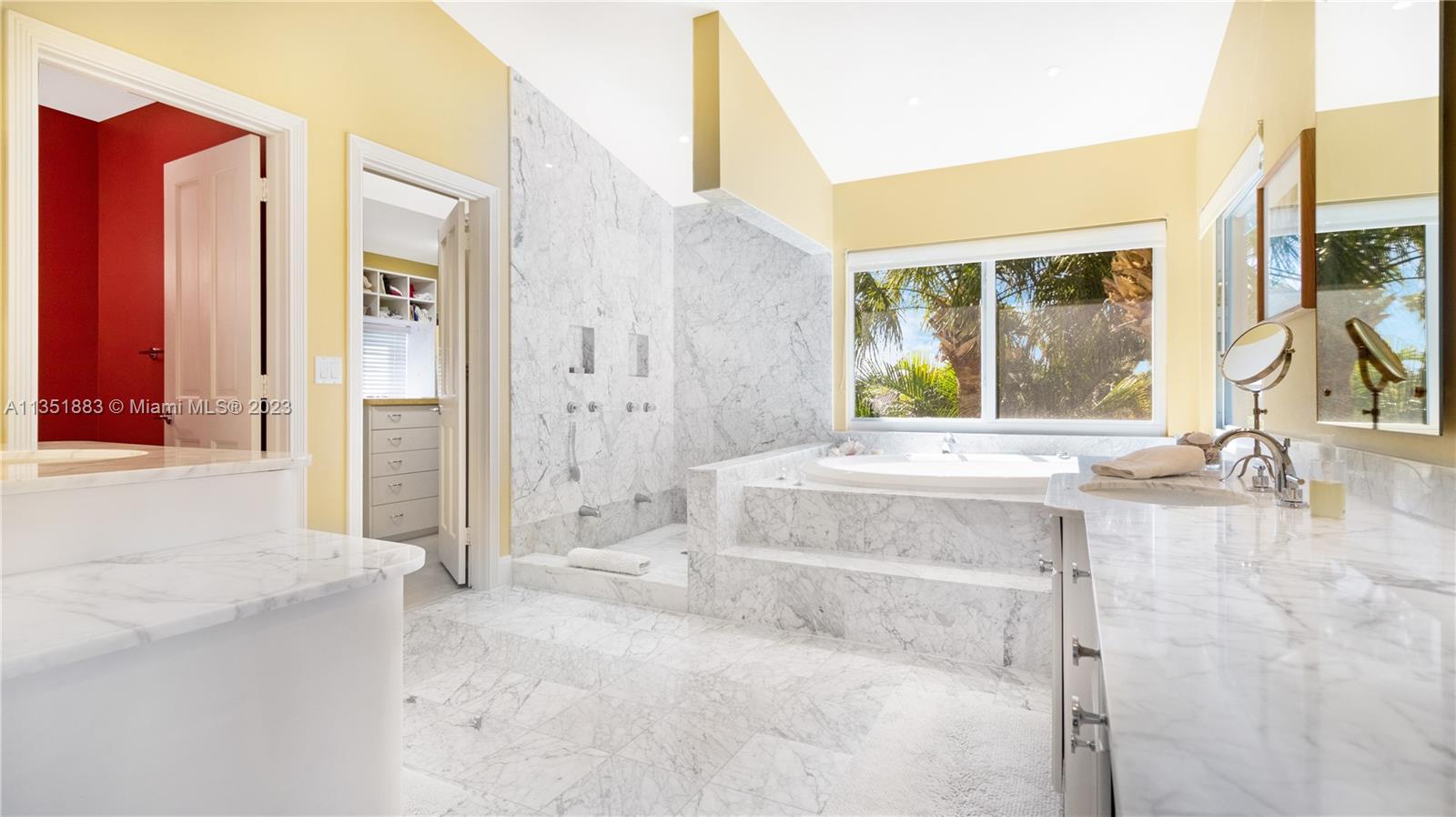 NORMANDY GOLF COURSE - Residential