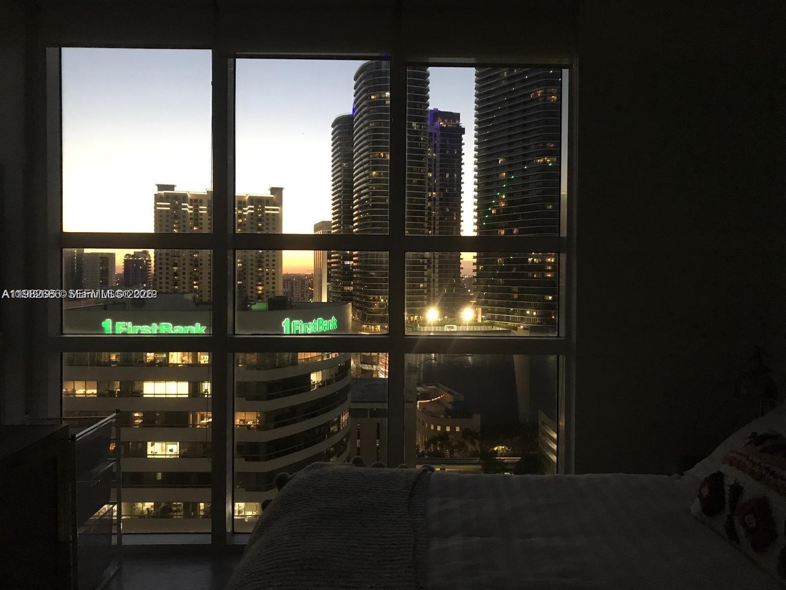 THE PLAZA 851 BRICKELL CO - Residential