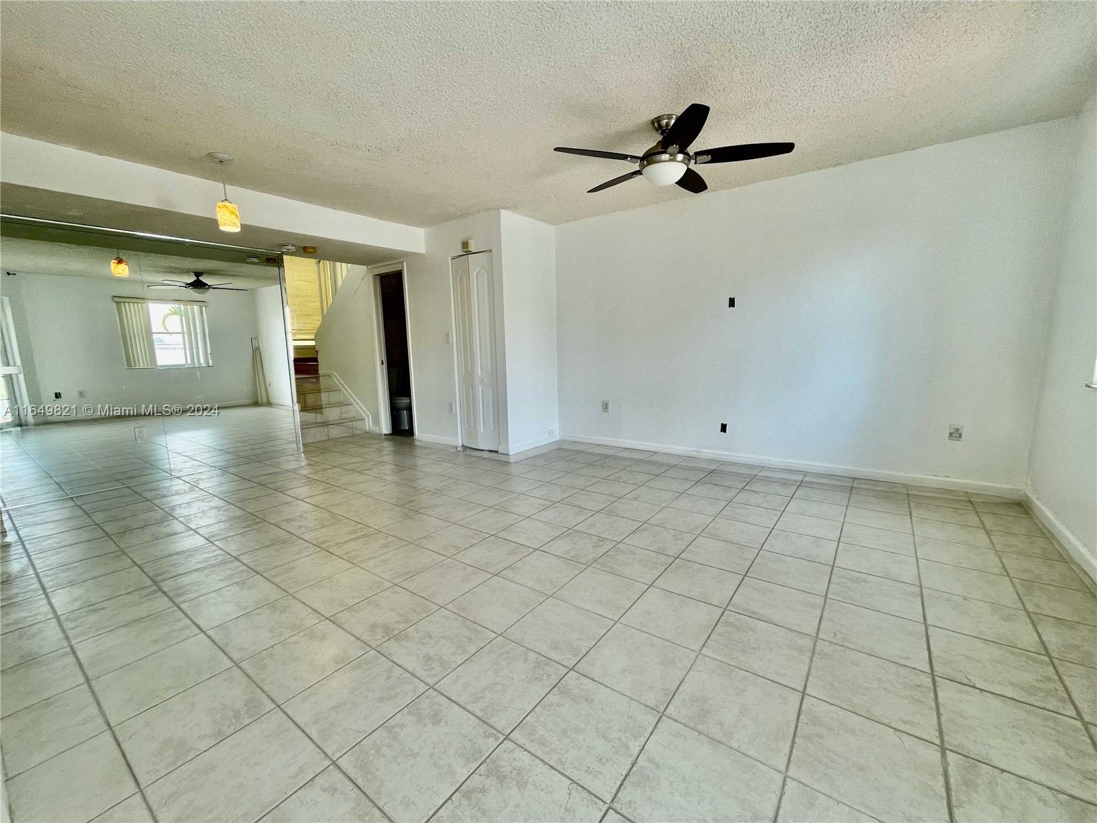 GABLES POINT II CONDO - Residential