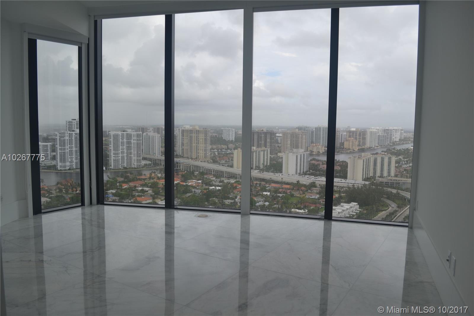 PORSCHE DESIGN TOWER - Residential Lease