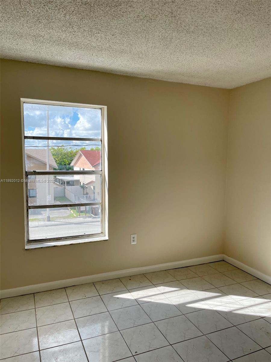 LOS SUENOS CONDO - Residential Lease