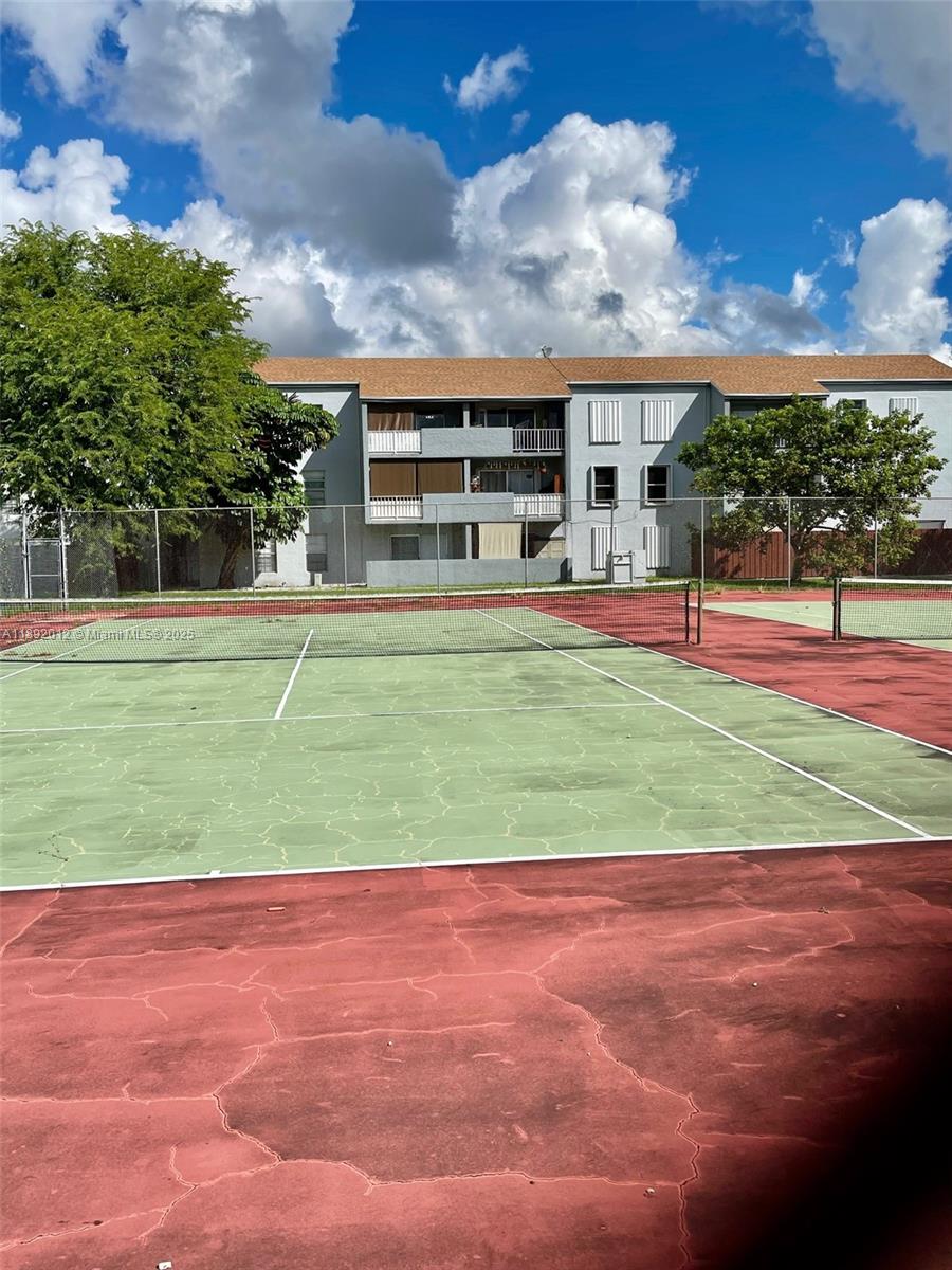 LOS SUENOS CONDO - Residential Lease