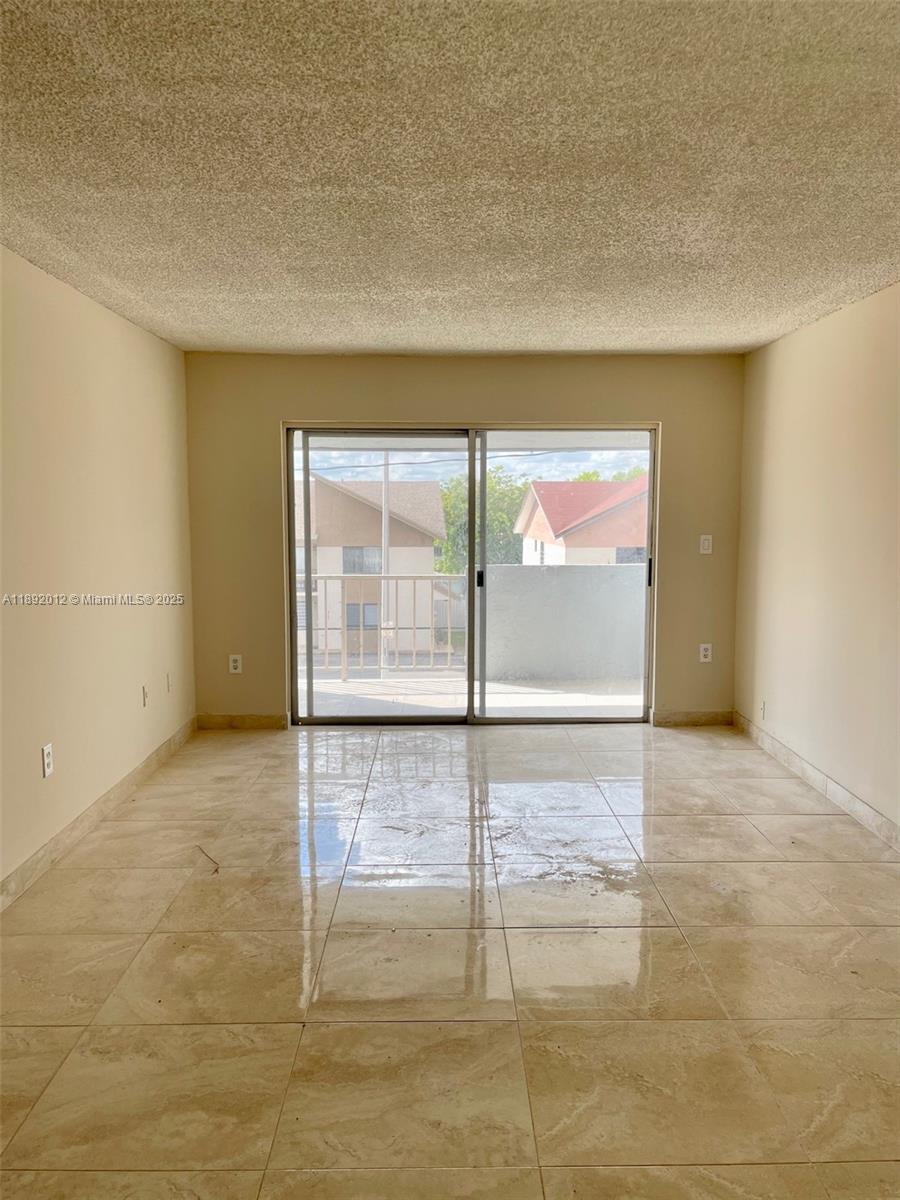 LOS SUENOS CONDO - Residential Lease