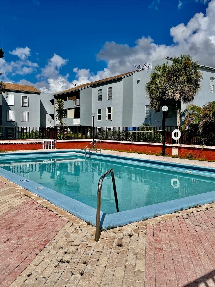 LOS SUENOS CONDO - Residential Lease