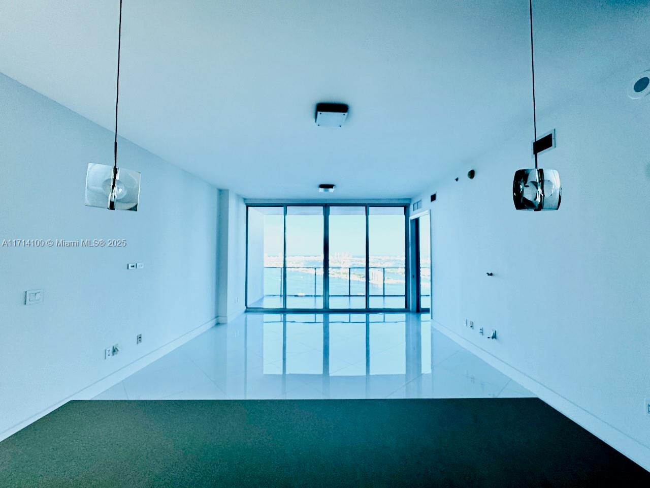 2020 N Bayshore Dr 3706