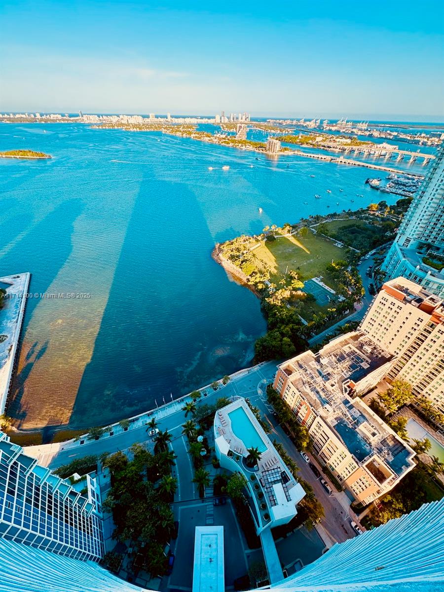 2020 N Bayshore Dr 3706, Miami, Broward County, Florida - 2 Bedrooms  
3 Bathrooms - 