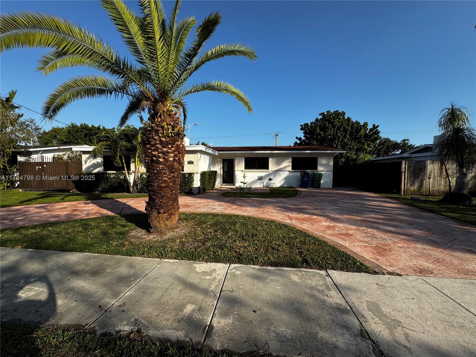 Rental Property at 12635 Sw 84th Ave Rd, Miami, Broward County, Florida - Bedrooms: 4 
Bathrooms: 3  - $5,000 MO.
