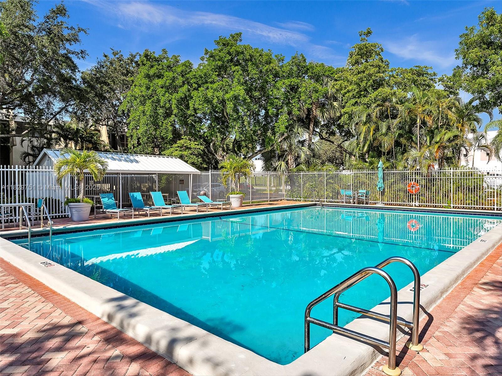 VILLA DORADA CONDO NO 2 - Residential