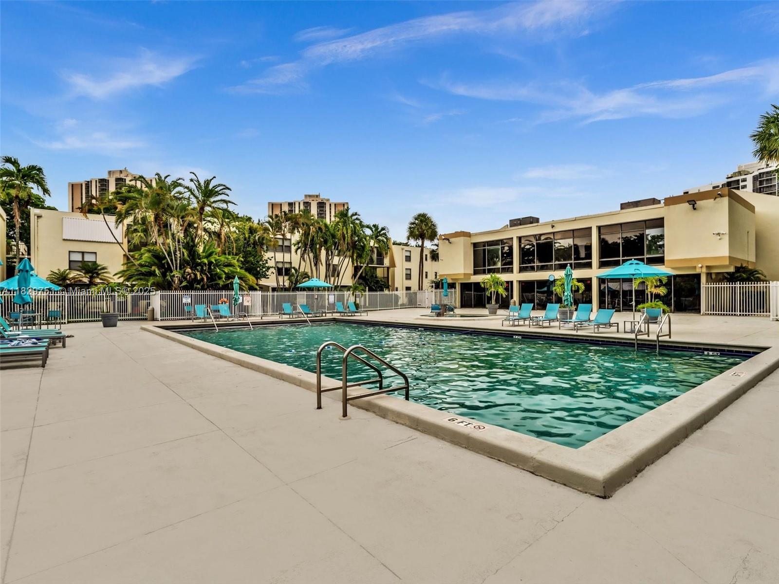 VILLA DORADA CONDO NO 2 - Residential