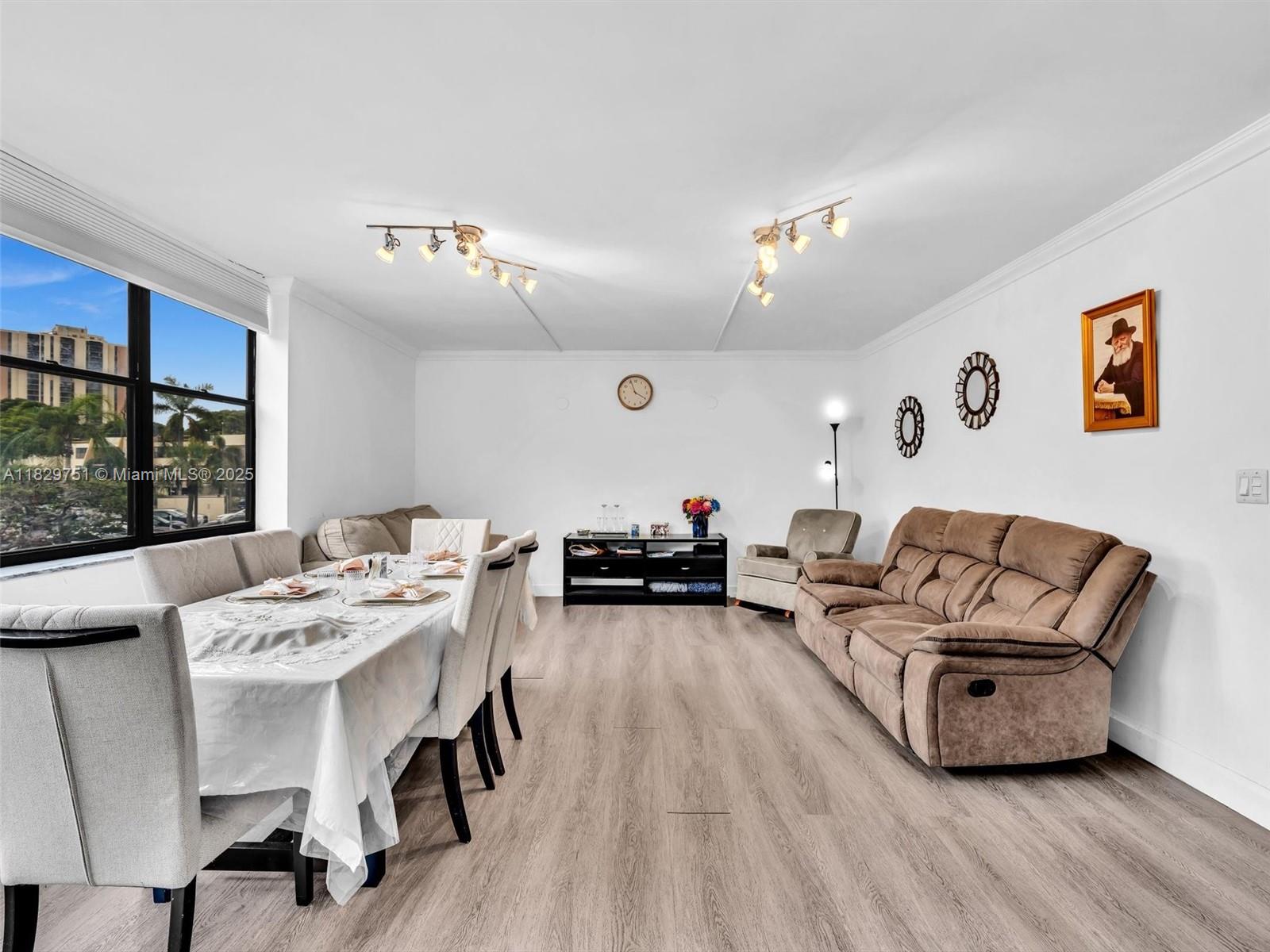 VILLA DORADA CONDO NO 2 - Residential