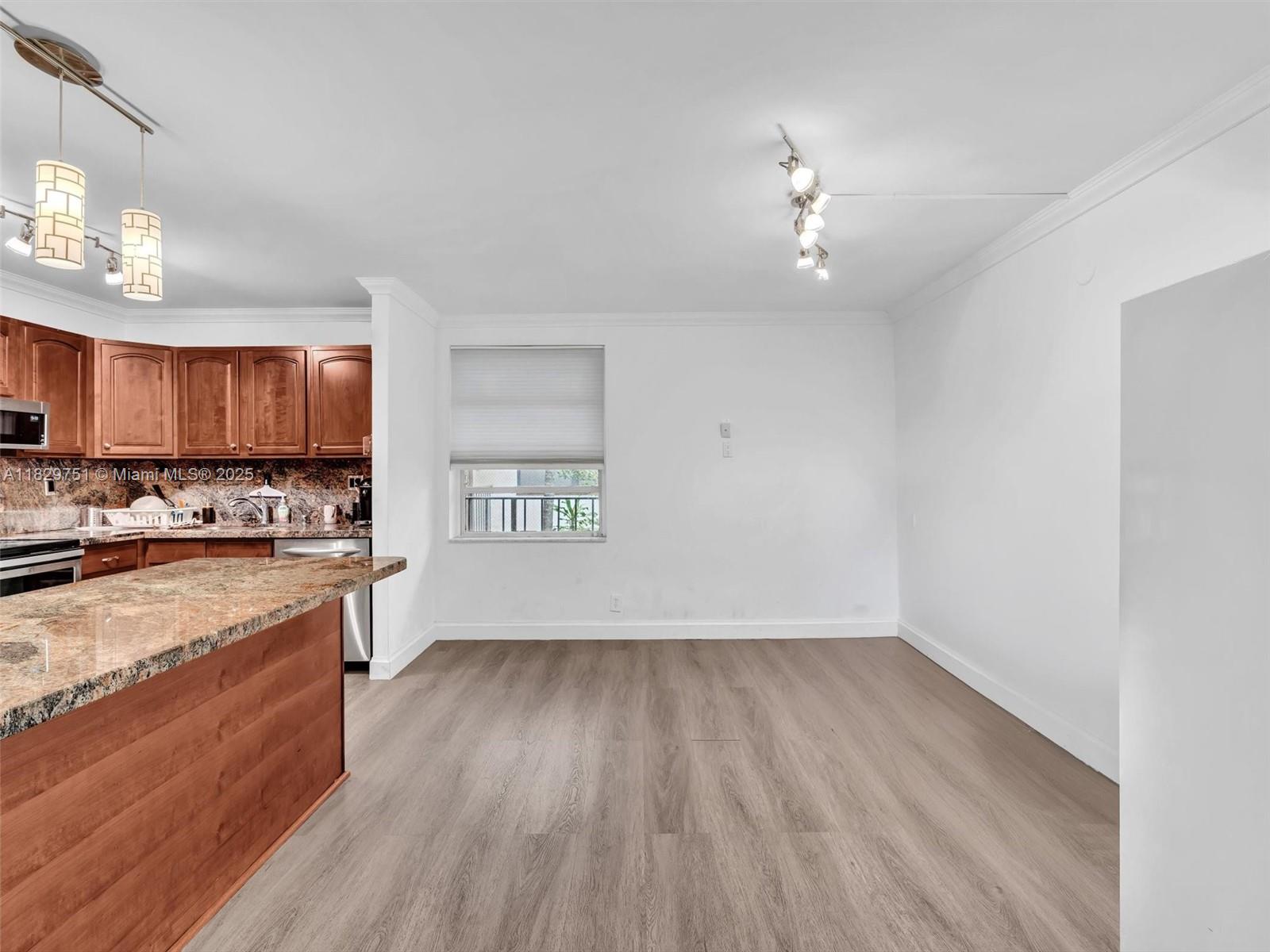 VILLA DORADA CONDO NO 2 - Residential