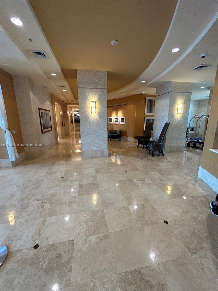 OCEAN MARINE YACHT CLUB C - Residential