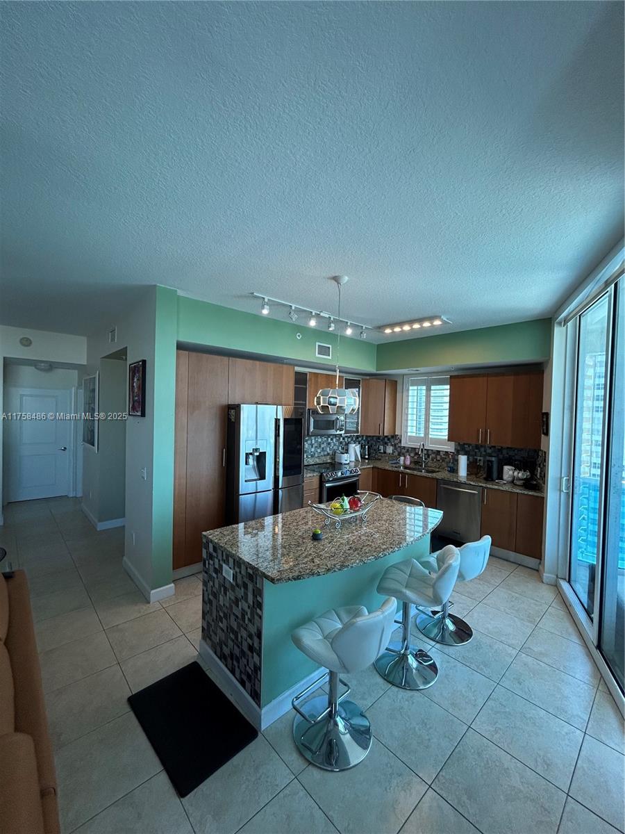1945 S Ocean Dr 1106