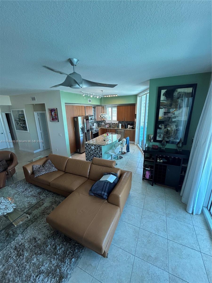 1945 S Ocean Dr 1106