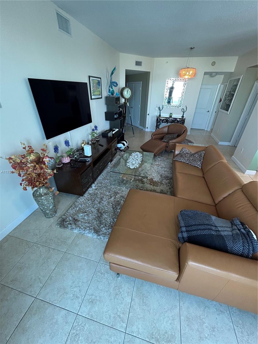 OCEAN MARINE YACHT CLUB C - Residential