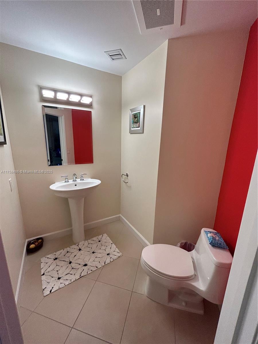 OCEAN MARINE YACHT CLUB C - Residential