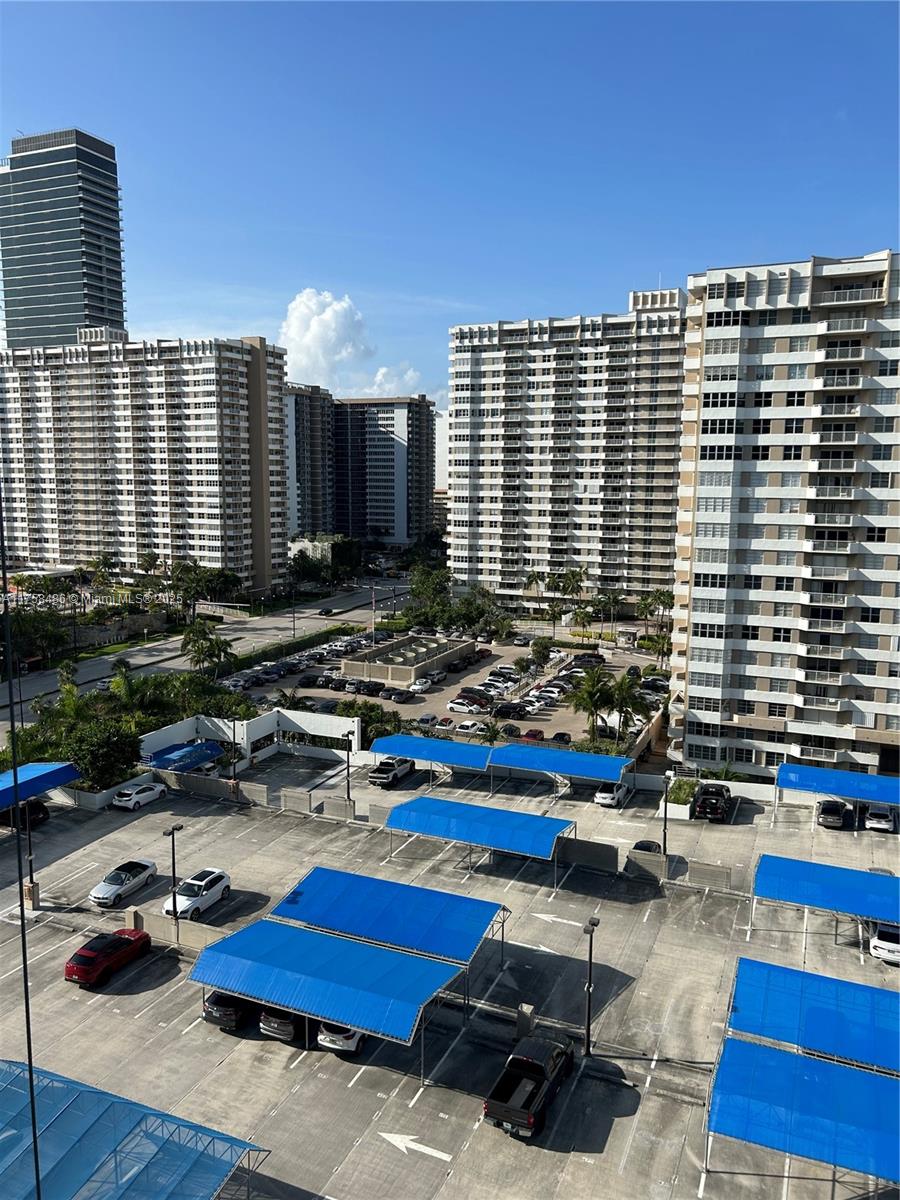 OCEAN MARINE YACHT CLUB C - Residential