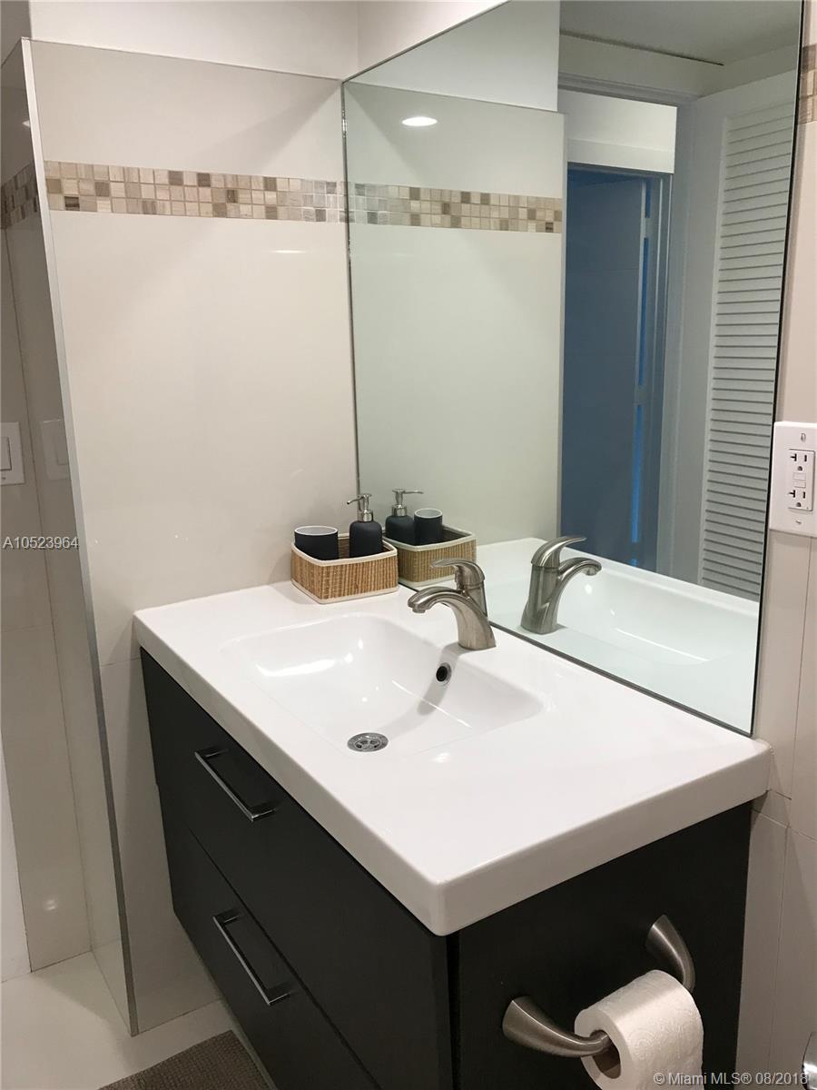 Oceanview Building Condo - Residential Lease