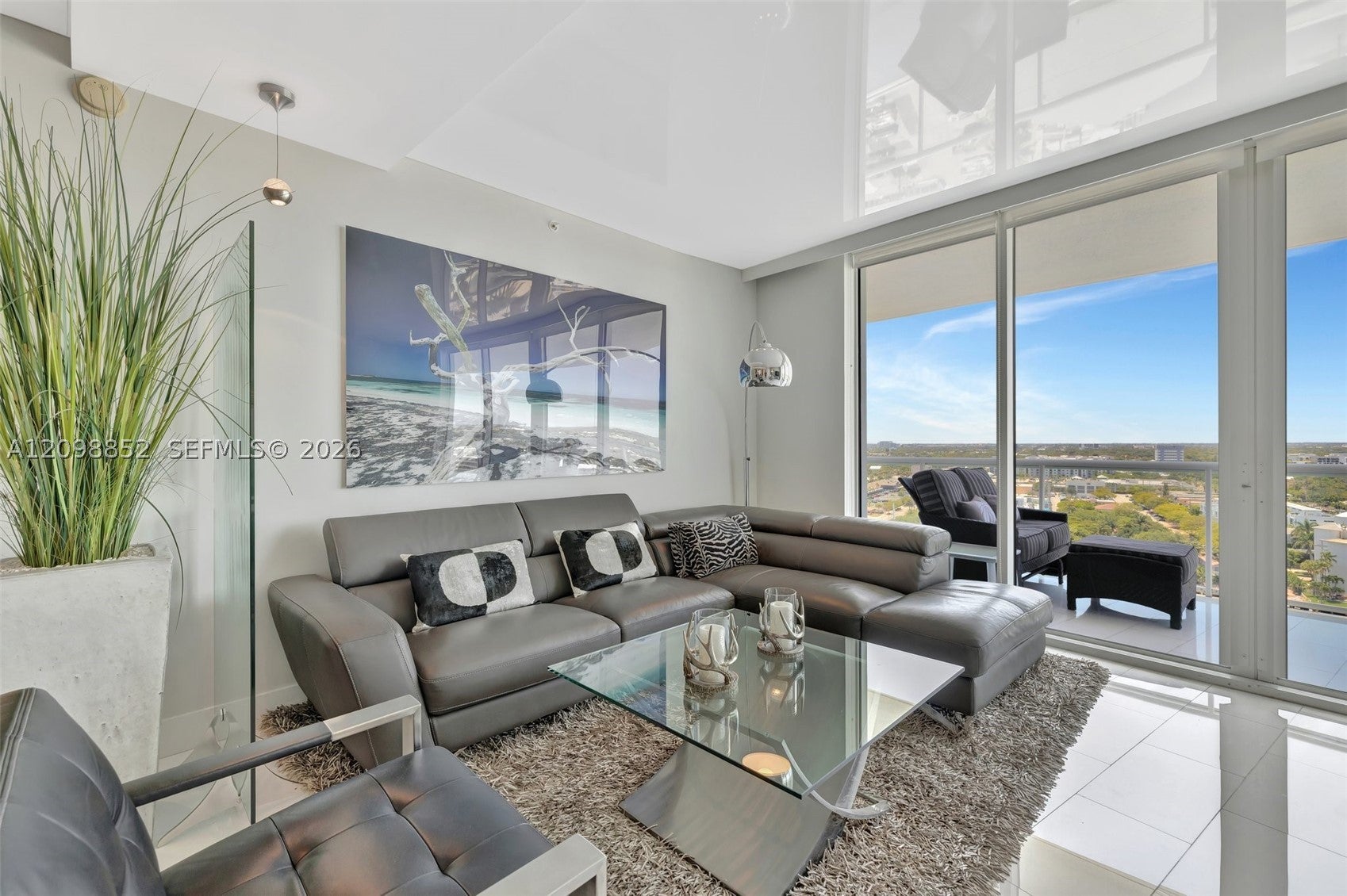 1 N Ocean Blvd 1511