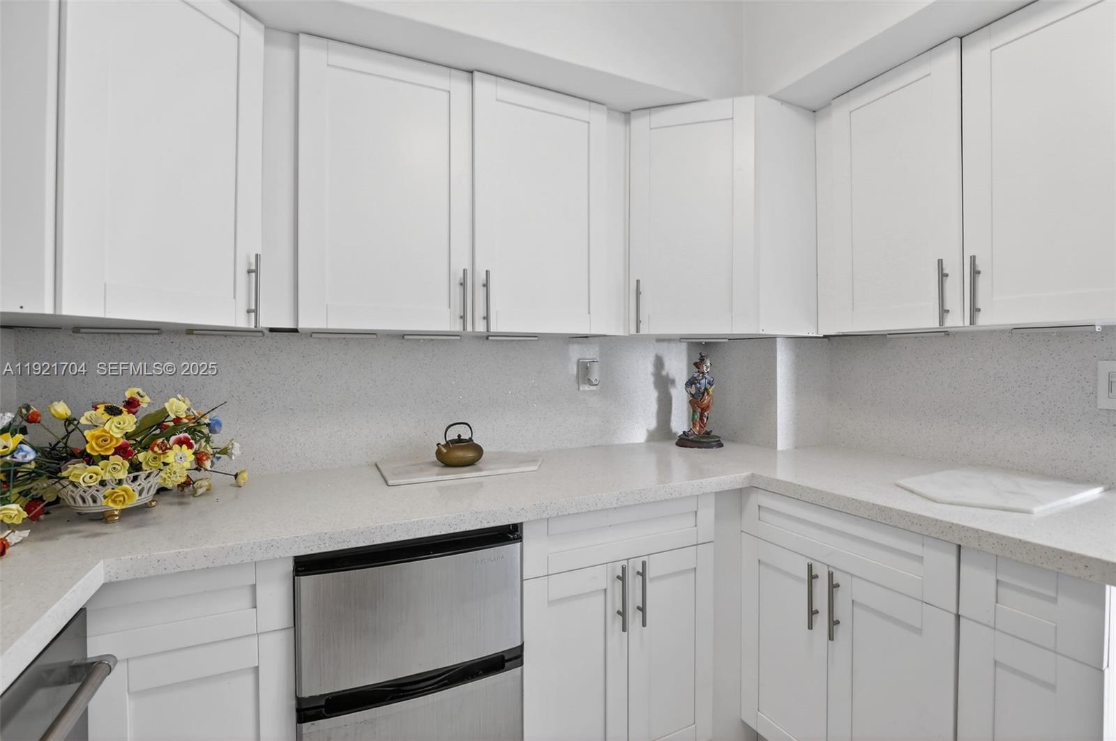 ARLEN HOUSE CONDO - Residential