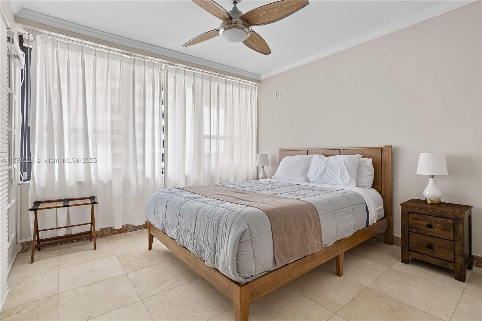 THE ALEXANDER CONDO - Residential