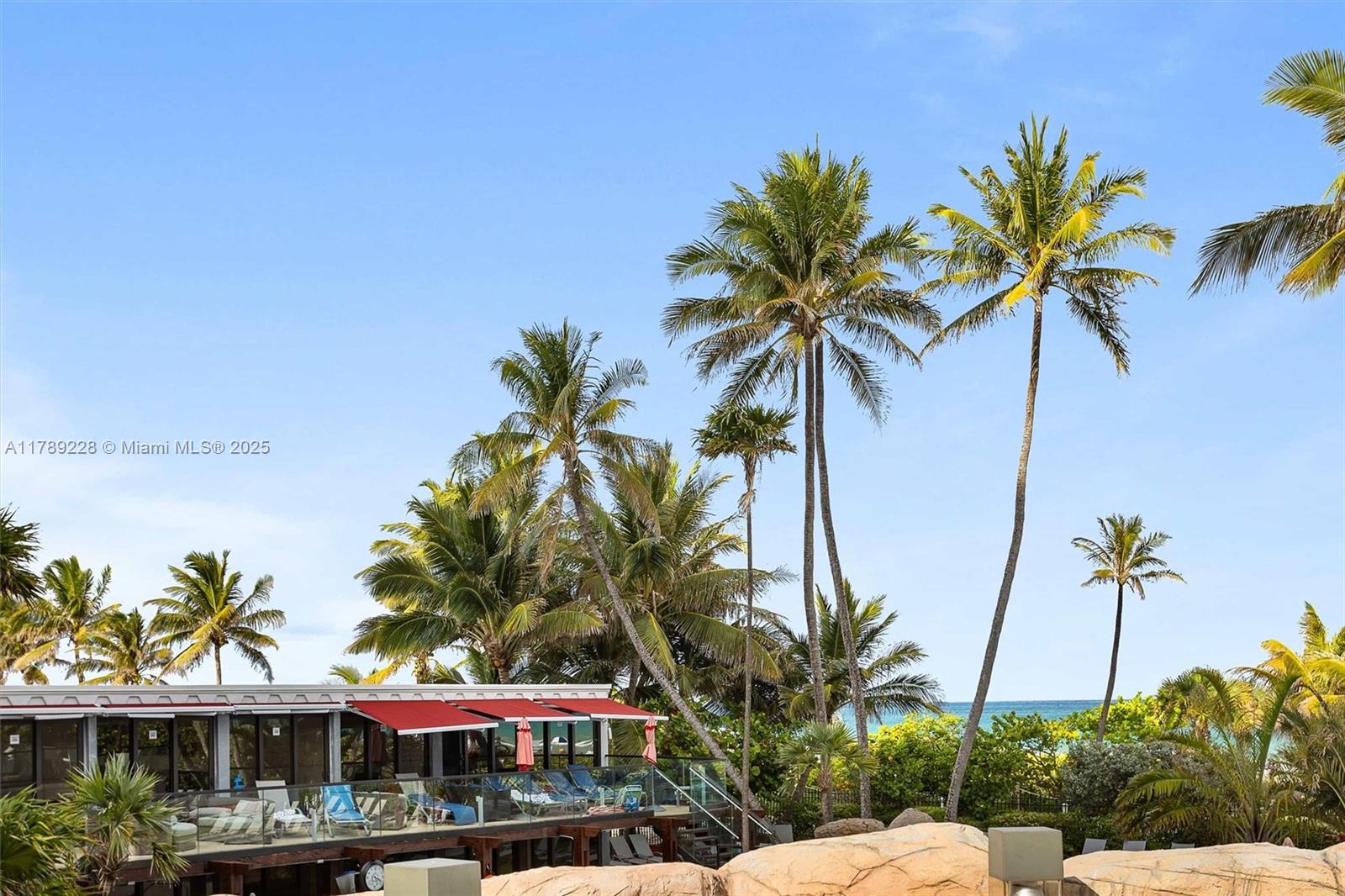 THE ALEXANDER CONDO - Residential