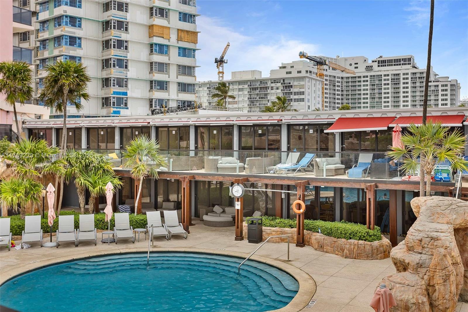 THE ALEXANDER CONDO - Residential