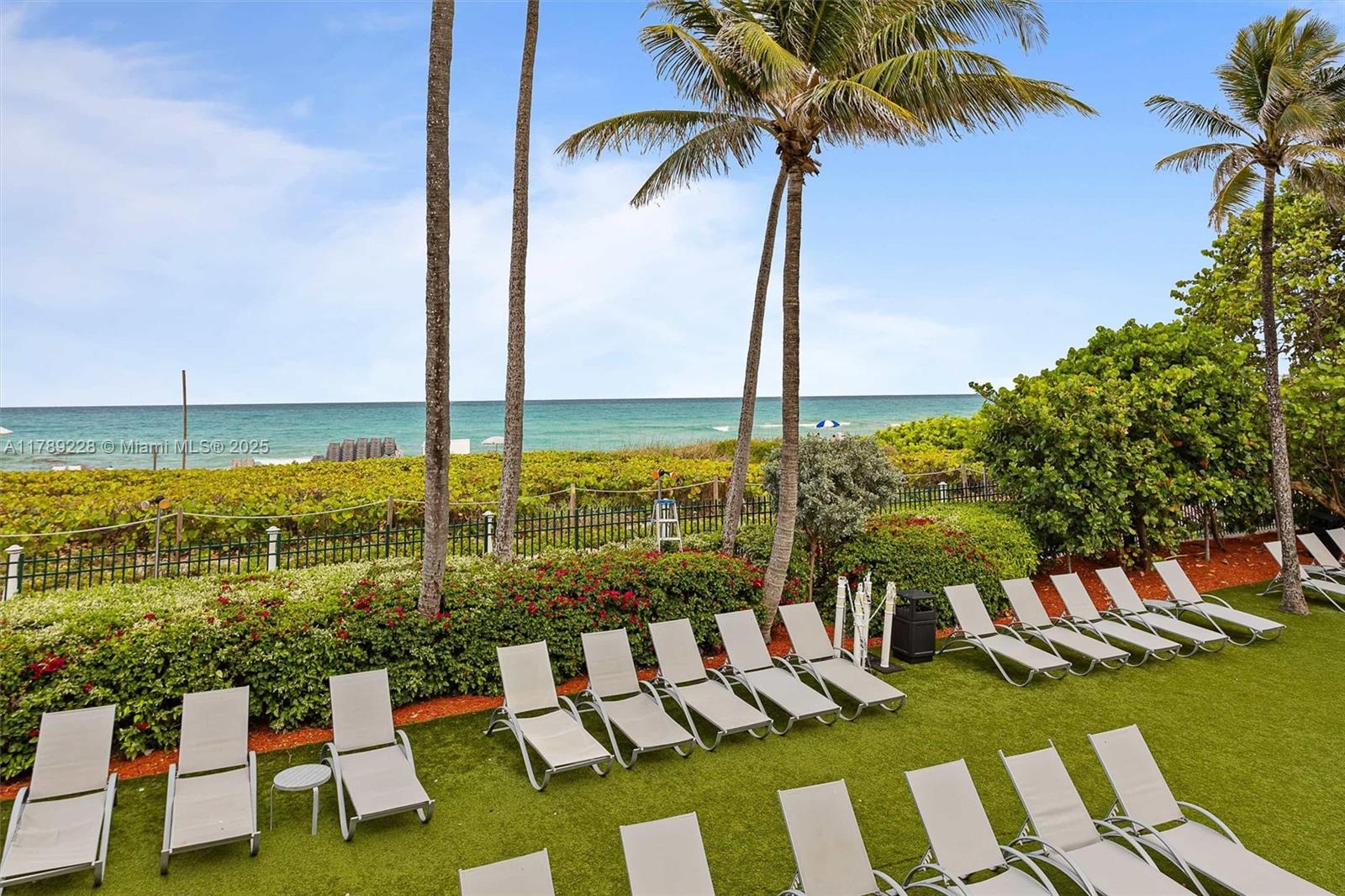 THE ALEXANDER CONDO - Residential