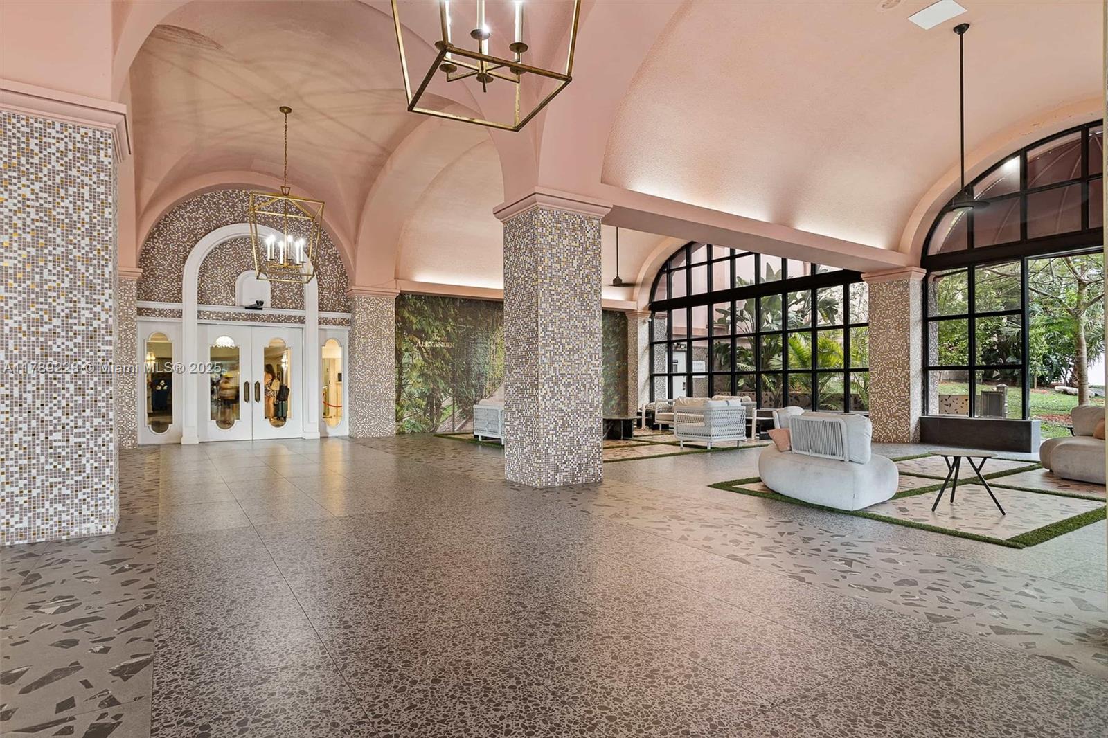 THE ALEXANDER CONDO - Residential